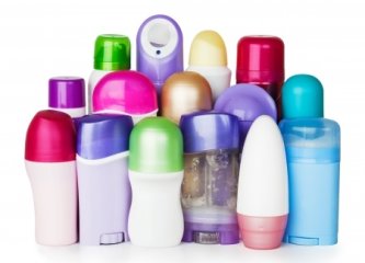 Stojí používanie dezodorantov, či antiperspirantov naozaj za to?