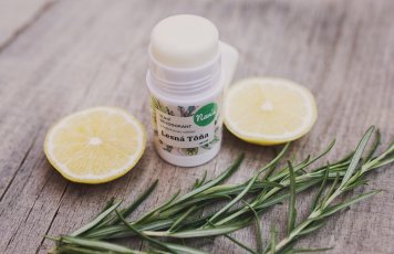 Tuhý dezodorant lesná tôňa 30 ml Navia