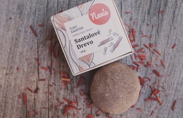 Tuhý šampón Santalové drevo veľký 50 g Navia