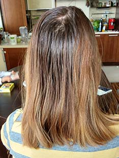 Blond zlatá henna – vlasy pred hennovaním